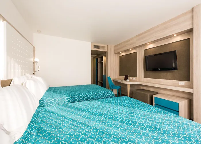 Casa Blanca 4*