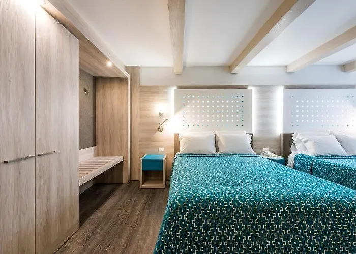 Casa Blanca Hotel 4*