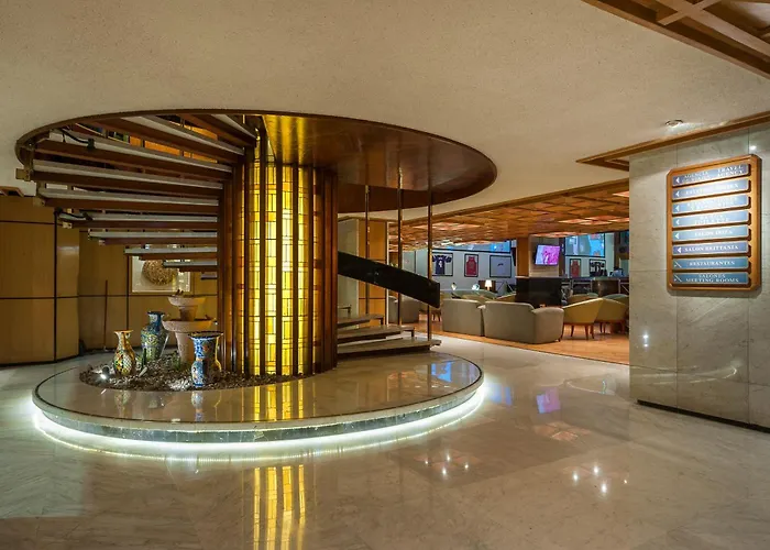 Casa Blanca 4*